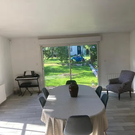 Theuville Maison Les Bornes Exterior photo