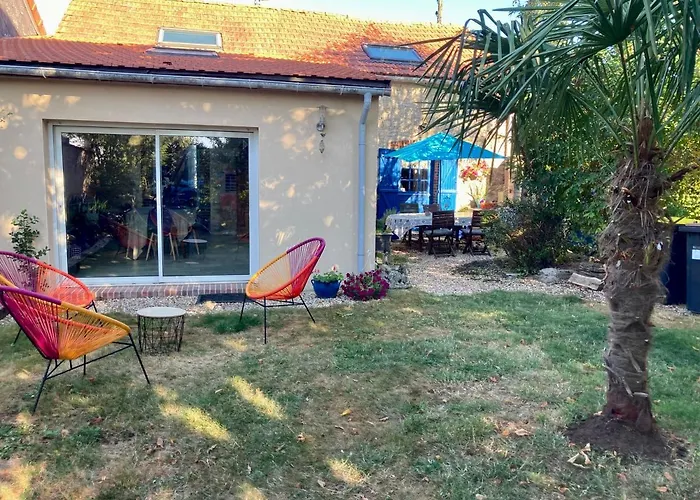 Theuville Maison Les Bornes